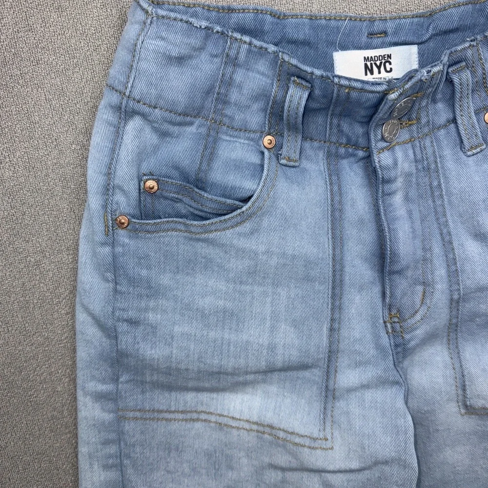 Madden NYC Denim Cargo Shorts Womens Size 0 Blue‎ Jean